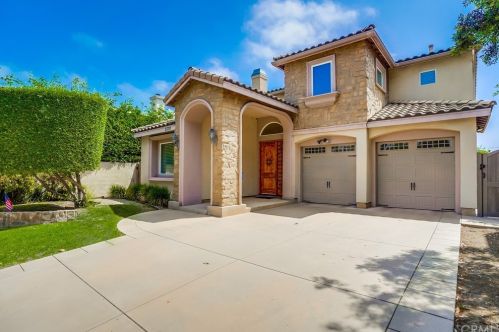 3570 Pine Ave, Long Beach, CA 90807-3816