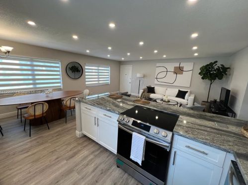 151 134th Way, Hollywood FL  33027-1686 exterior