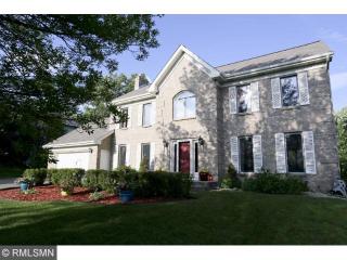 3343 Churchill Dr, Saint Paul, MN 55125-2752