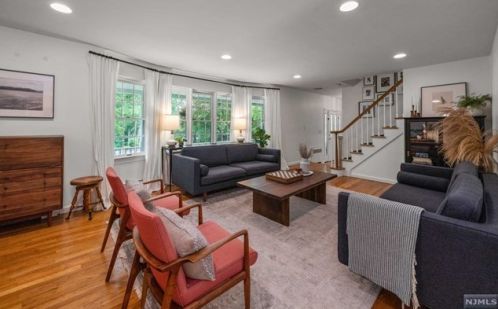 27 Hering Rd, Montvale NJ  07645-1226 exterior