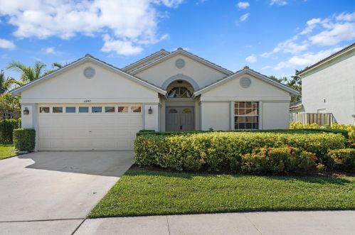 6240 Windlass Cir, Boynton Beach, FL 33472-5119