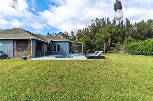 17975 83rd Pl, Town Of Loxahatchee Groves FL  33470-2616 exterior
