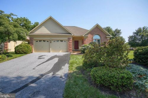 158 Buttercup Ct, Swatara, PA 17033-1765