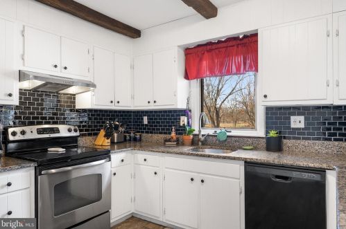 2741 Leidy Rd, Gilbertsville PA  19525-9170 exterior