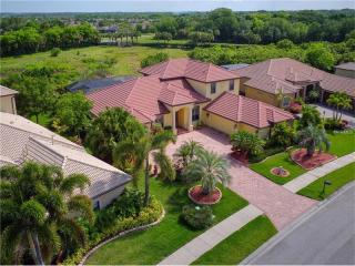 7993 Megan Hammock Way, Sarasota, FL 34240-8244