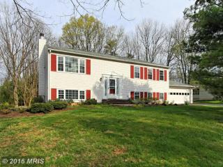 2348 Bedfordshire Cir, Herndon, VA 20191-1605