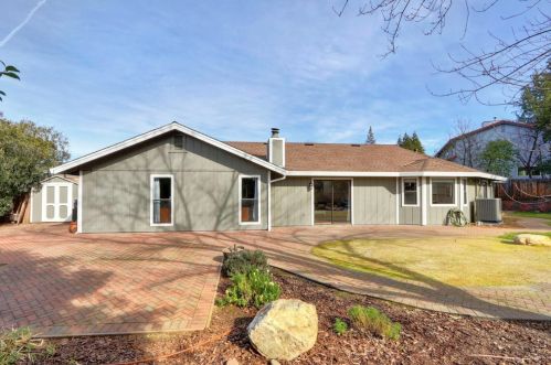 110 Spring Water Way, Folsom CA  95630-2073 exterior