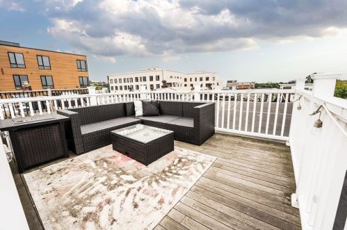 325 Dorchester St, Boston MA exterior