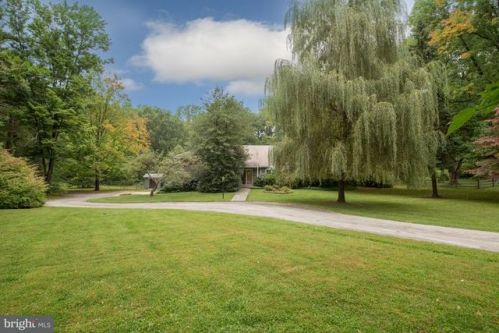 28 Wistar Rd, Ithan, PA 19085-1513