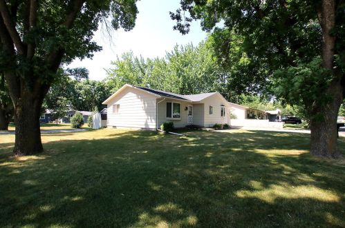 744 Craig Ave, Cedar Mills MN  55350-3008 exterior
