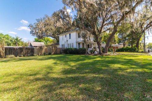14440 12th St, Dade City, FL 33523-3007