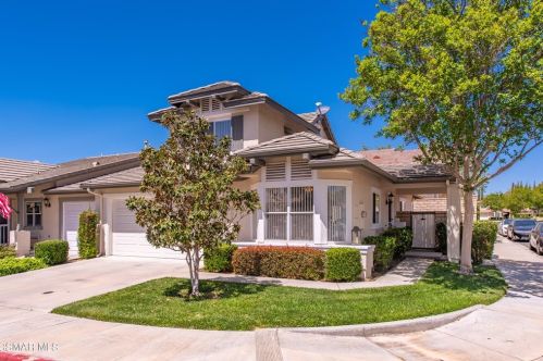 5639 Pansy St, Simi Valley, CA 93063-3576