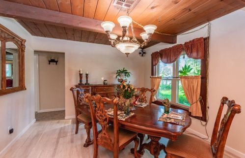 616 Q St, Rio Linda CA  95673-1427 exterior