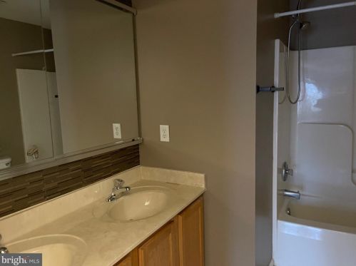 306 Hidden Dr, Blenheim NJ  08012-4443 exterior