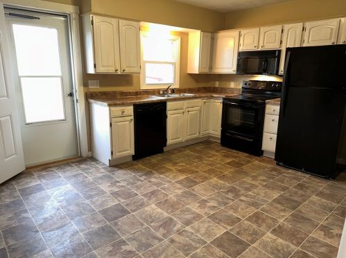 2163 Darlington Rd, Beaver Falls, PA 15010-1367