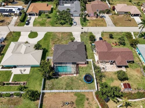 230 43rd Ter, Cape Coral FL  33904-8425 exterior