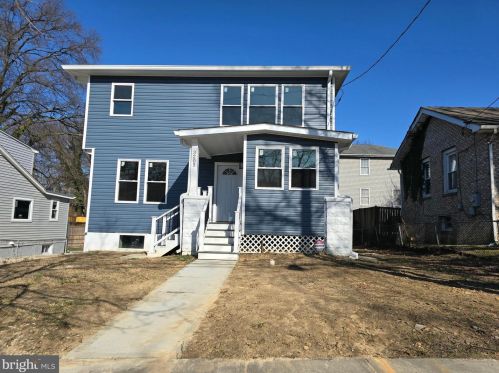 3205 Walnut St, Washington, DC 20018-4019