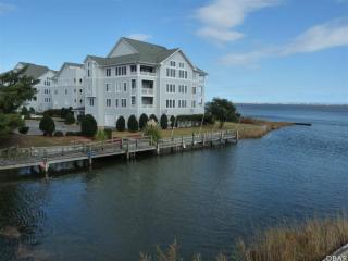 1211 Ballast Point Dr, Fort Raleigh City, NC 27954-9586