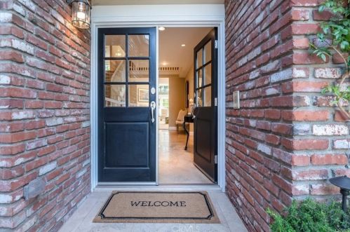24 Westport, Manhattan Beach CA  90266-7227 exterior