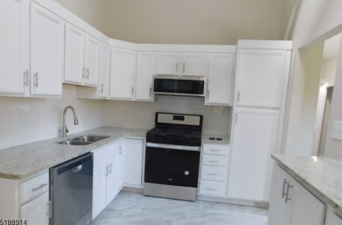 225 Canal Way, Hackettstown NJ  07840-1274 exterior