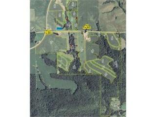 32586 390th St, Osterdock, IA 52035-8014