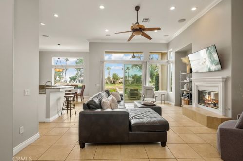 55154 Laurel Vly, La Quinta CA  92253-5639 exterior