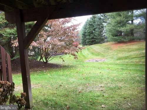 110 Gleneagles Dr, Blue Bell PA  19422-3240 exterior