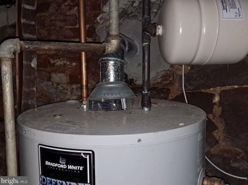 1339 Dekalb St, Norristown PA  19401-3403 exterior