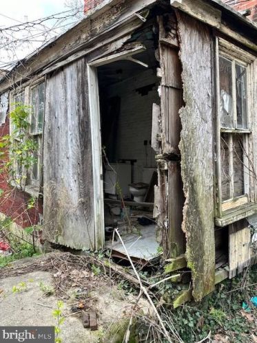 902 Chelten Ave, Philadelphia PA 19138-1714 exterior