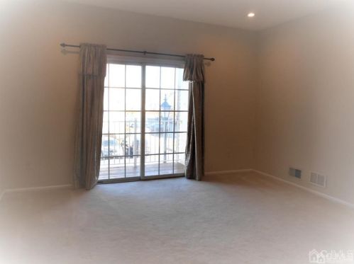 927 Del Negro Ct, South Plainfield NJ  07080-2348 exterior