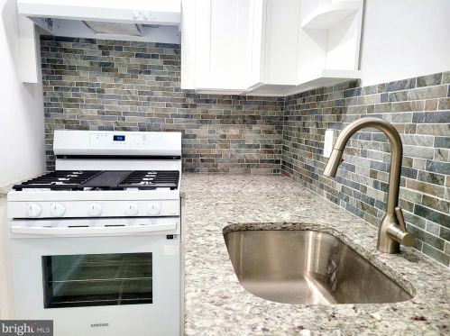 20 Kendall Blvd, Camden NJ  08107-1512 exterior