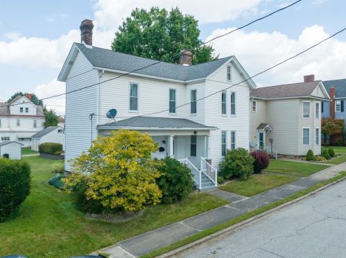 616 Weldon St, Latrobe, PA 15650-1605