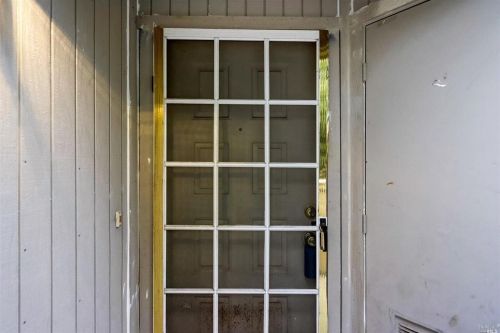 2527 Westberry Dr, Santa Rosa CA 95403-4136 exterior