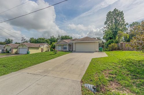 574 Antelope Dr, Deltona, FL 32725-3202