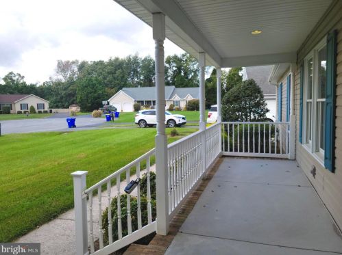 17488 Kingston Dr, Slaughter Beach, DE 19963-3474