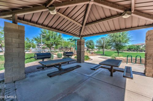 2588 Orleans Dr, Gilbert AZ 85298-2337 exterior