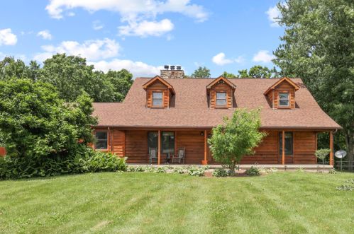 7610 Beecher Rd, Pataskala, OH 43062-8588