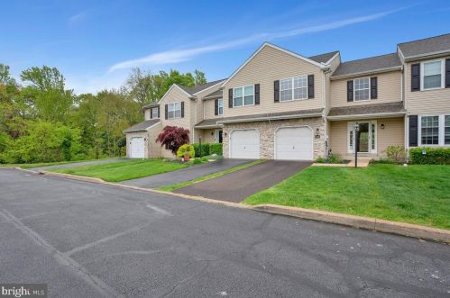 1336 Valley Dr, Lansdale, PA 19446-6650