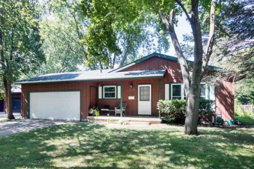 2026 Prairie Rd, Madison, WI 53711-4102