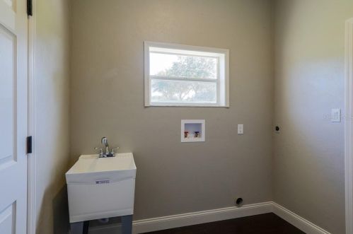 40744 Fletcher Rd, Umatilla FL  32784-8856 exterior