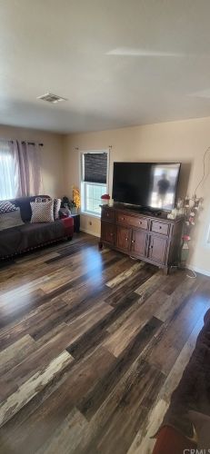 8699 Clearview Pl, Riverside, CA 92509-3202