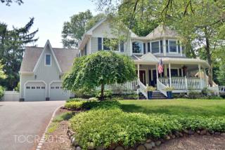 63 Westdale Dr, Hillsdale, NJ 07642-2404