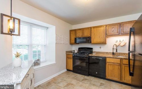 429 Saw Mill Ct, Norristown PA  19401-2050 exterior