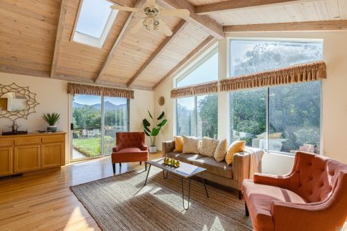 488 Oak Brook Ct, Santa Rosa, CA 95409-6335
