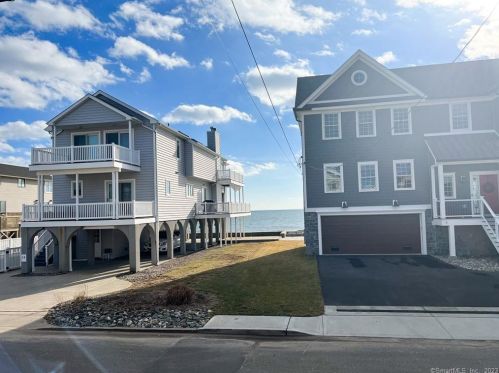 12 Point Beach Dr, Milford, CT 06460-7641