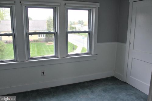 4603 Naamans Creek Rd, Boothwyn PA  19060-2214 exterior