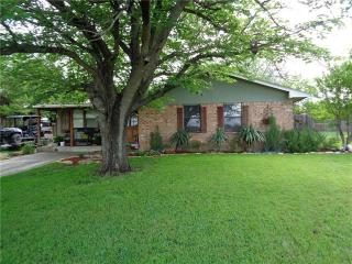 1906 Calvert Rd, Brownwood, TX 76801-7152