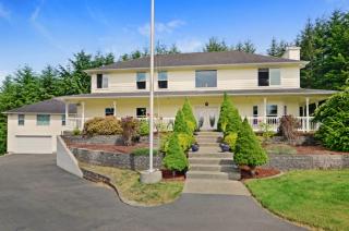4189 Lookout Ln, Breidablick WA  98370-8851 exterior