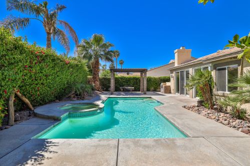 47850 Via Nice, La Quinta CA  92253-2159 exterior