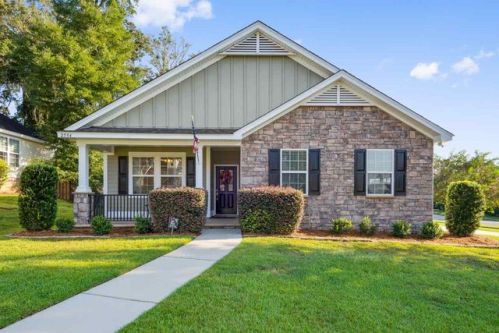 2594 Halleck Ln, Tallahassee, FL 32312-7566